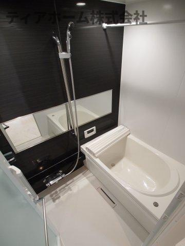 シャーメゾン片塩の浴室|落ち着いた空間のお風呂です