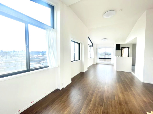 ルネ本山南の居間・リビング|ゆったり過ごせる居間です