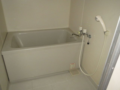 【浴室】 | ライブタウン津福 B