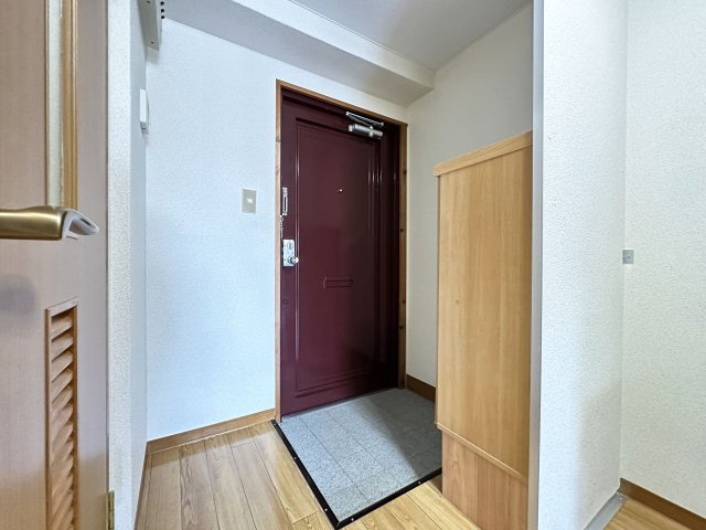 クレメント南宝永の玄関