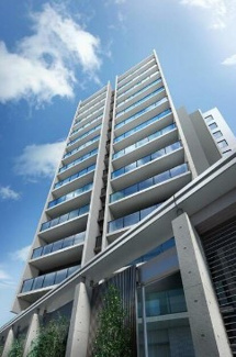 【外観】 | 鉄筋コンクリート造のがっちりとした建物。