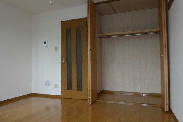 倉敷市徳芳のアパートの寝室|洋室