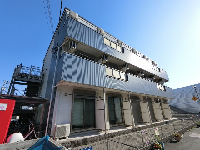 プリズム7番館の外観