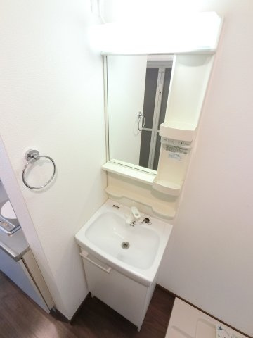 プリズム7番館の独立洗面台
