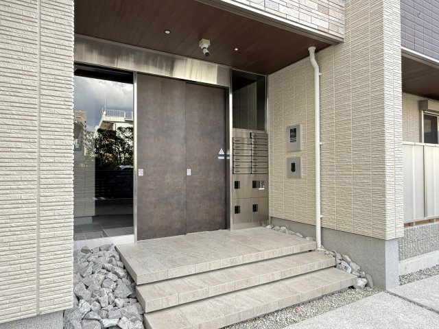 ファルコ鷹匠のエントランス