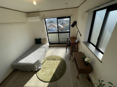 【ロビー】 | メゾンルミエール | 別のお部屋の写真です