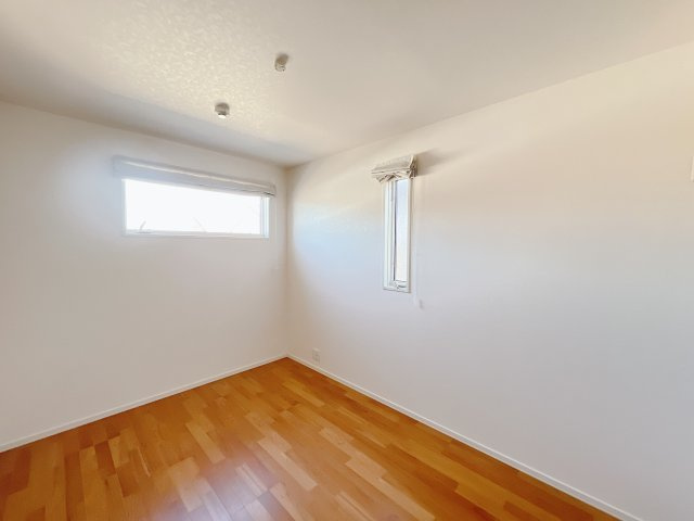 【中古戸建】太田市藪塚町　の洋室|■2階洋室