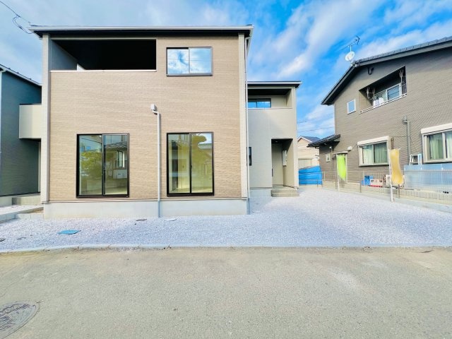 高崎市貝沢町の前面道路含む現地写真|車の通りも少ないので、駐車が苦手な方にもおススメ♪