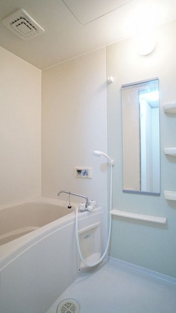 サニーヒルズⅣの浴室|バス