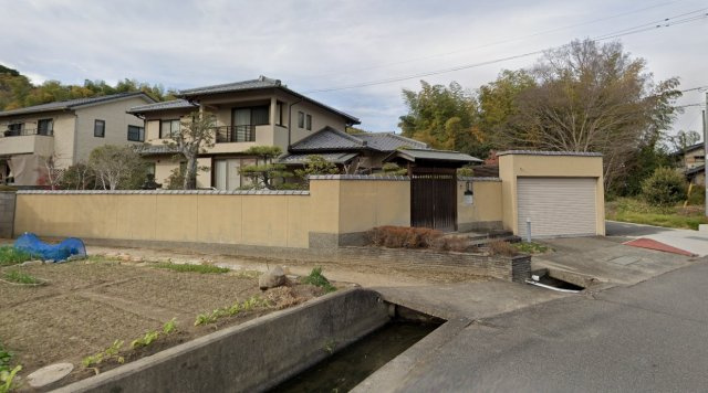 玉島道越　住友林業の広々とした家の外観|住友林業施工で耐震改修工事も平成26年にしています