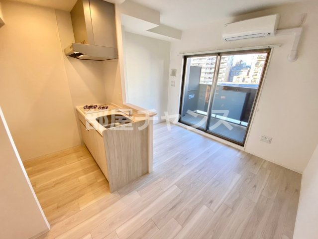 ルーエ今池の居間・リビング