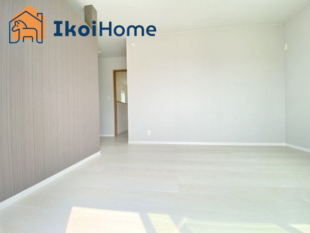 神戸市西区春日台9丁目　中古戸建の内装|●年中無休：当日予約可●　フロアが明るいのでお部屋もより広く感じます♪