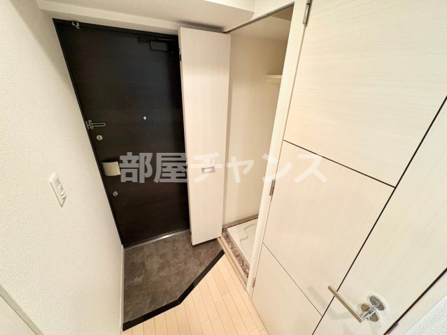 プレサンスNAGOYA桜通ビッグビートの玄関