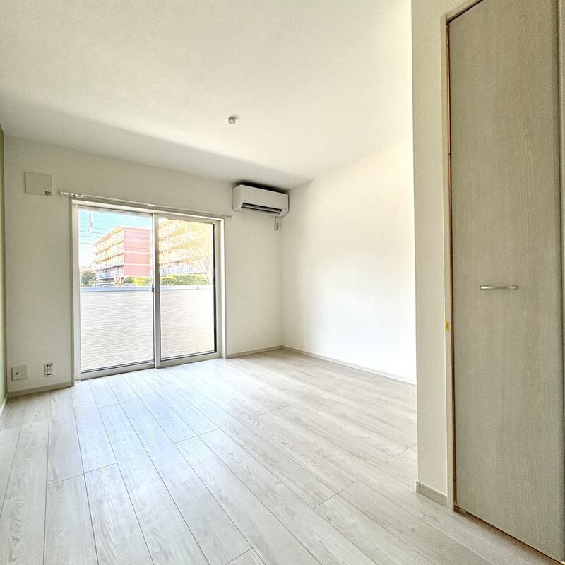 ＭＥＬＤＩＡ京成津田沼Ⅱの居間・リビング