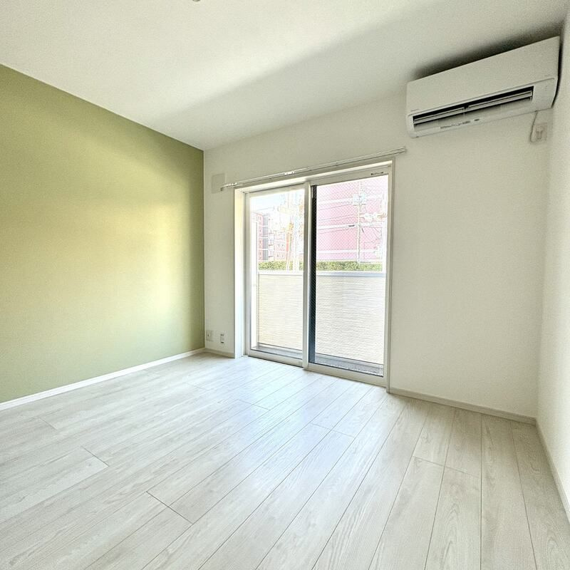 ＭＥＬＤＩＡ京成津田沼Ⅱの居間・リビング