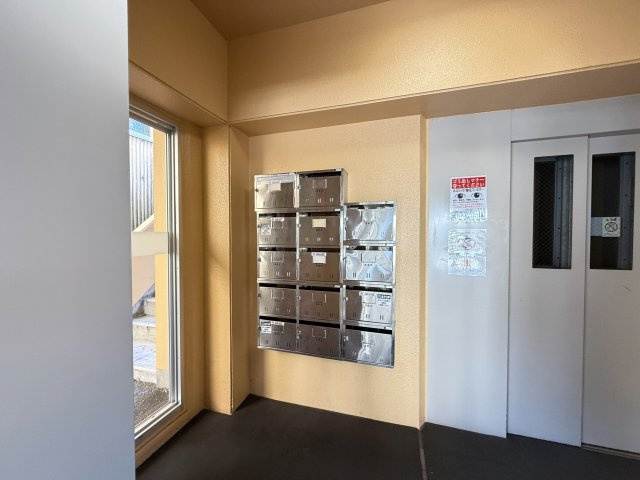 レジデンス山手のロビー