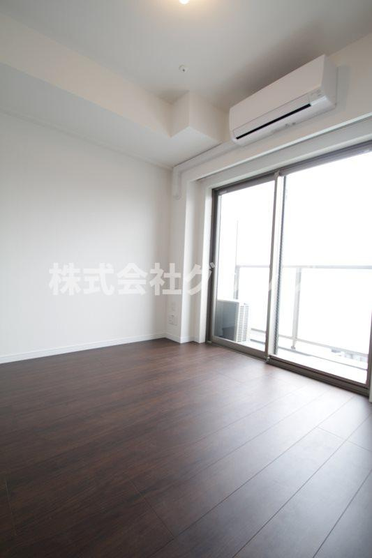 クラリッサ横浜フロードの洋室