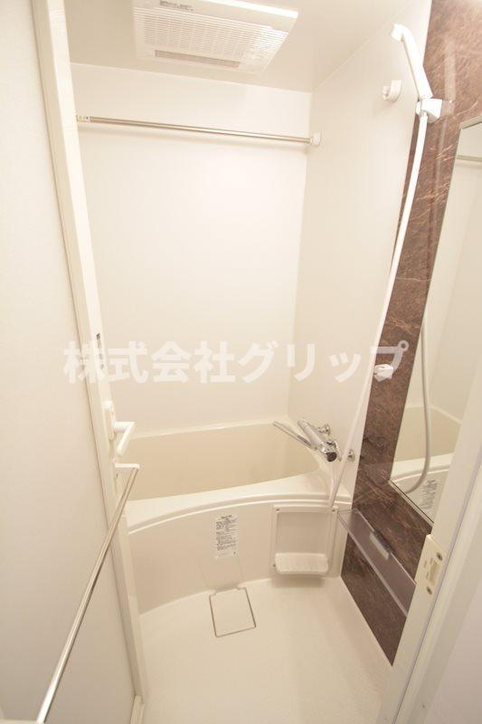 クラリッサ横浜フロードの浴室