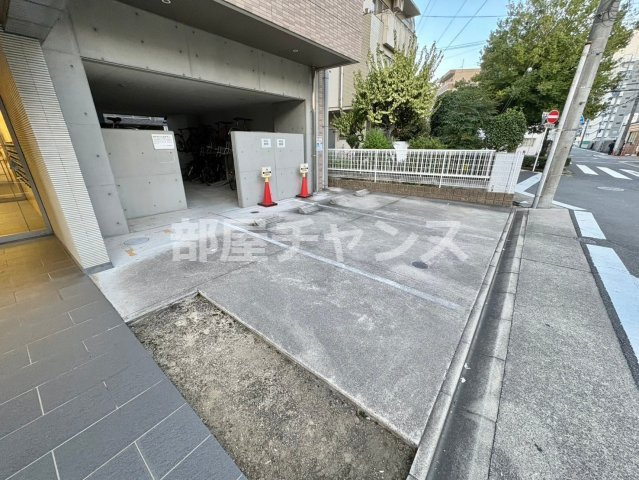 パルティール今池の駐車場