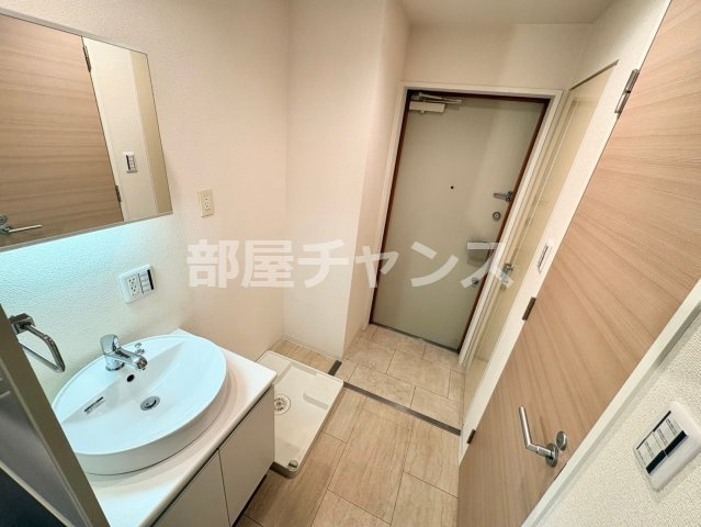 パルティール今池の玄関