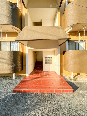 レジデンスYのエントランス|清潔なエントランス♪