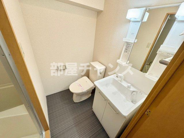 VIOLA KANAYAMAの独立洗面台