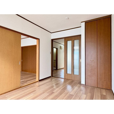 【居間・リビング】 | 洋室①