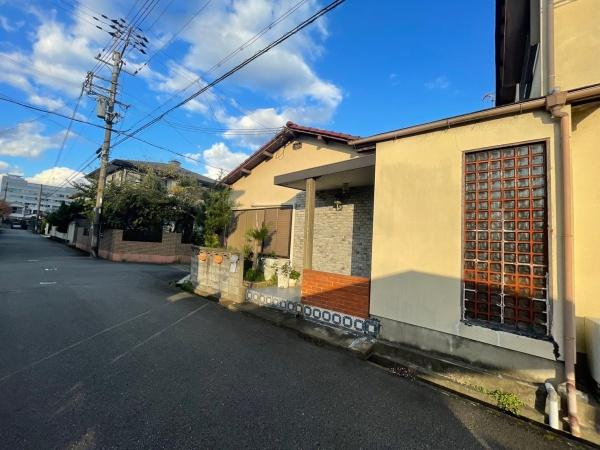 和歌山市小倉　中古戸建の前面道路含む現地写真