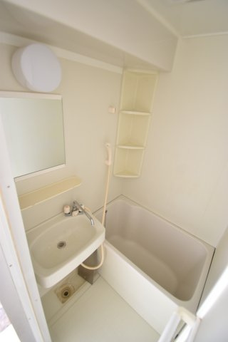 エリンデール桜川の浴室