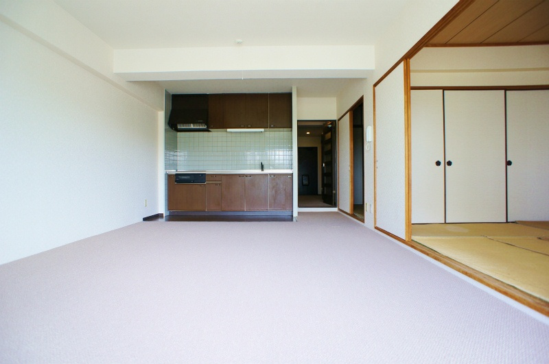 MAC久留米コートの居間・リビング|ゆったりとした居間です※別号室の写真です