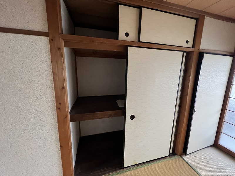 葛城市八川のアパートの収納