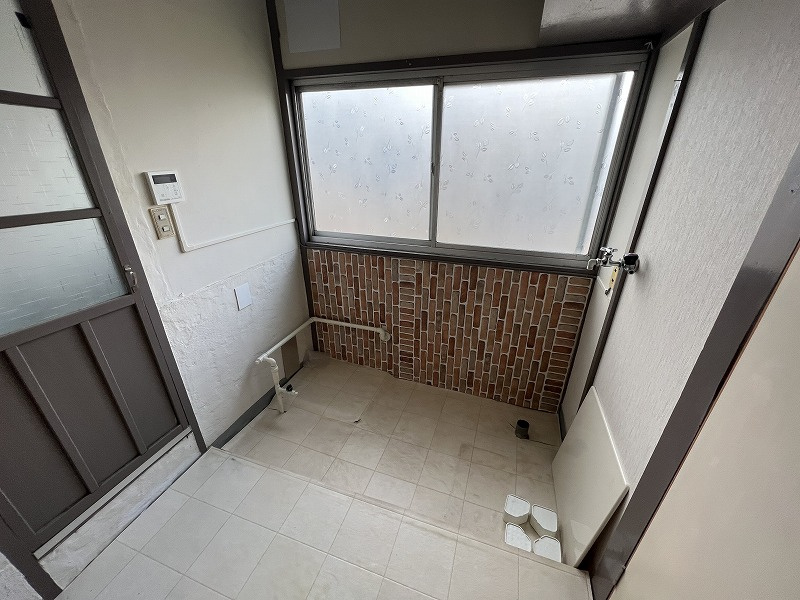 葛城市八川のアパートのバルコニー