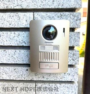 【セキュリティ】 | 【オーナーチェンジ・家賃収入】伊丹市高台１丁目中古テラスハウス | 令和６年６月に新品に交換されたTVモニターホンです♪※現況：賃貸中です！