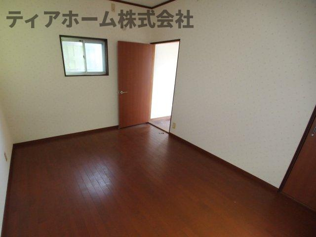 香芝市関屋戸建の洋室|使い勝手のいい洋室です