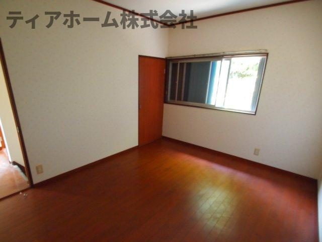 香芝市関屋戸建の洋室|ゆったりした洋室です