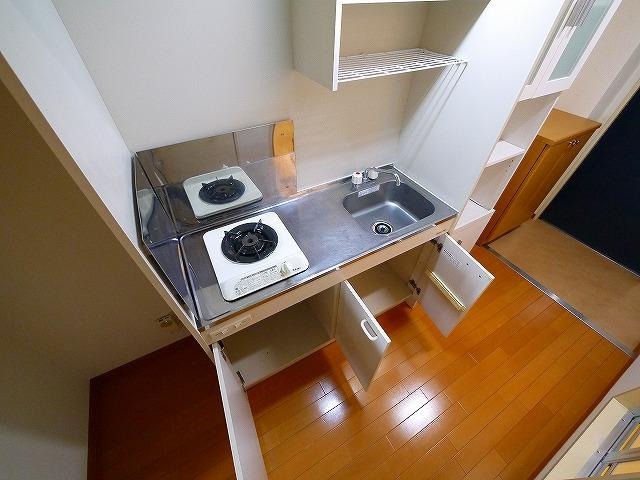 ファミール西大寺のキッチン|きれいなキッチンです