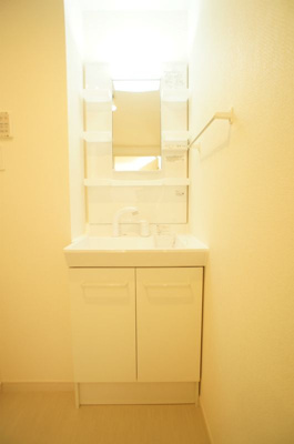 【洗面所】 | リブリ・サンマリノ  | 賃貸　横浜市西区東久保町