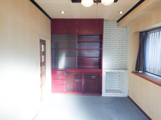 坂出市加茂町売戸建の洋室