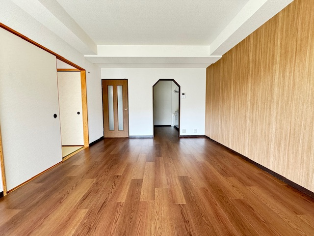 エスポワール岩湧の居間・リビング