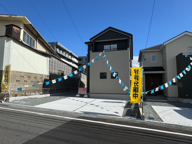 ーBloomーブルームー小倉南区葛原本町4丁目1期　【小倉南区　新築戸建て】の外観|近くに『いちかわ製パン』があります♪　【小倉南区　新築戸建て】