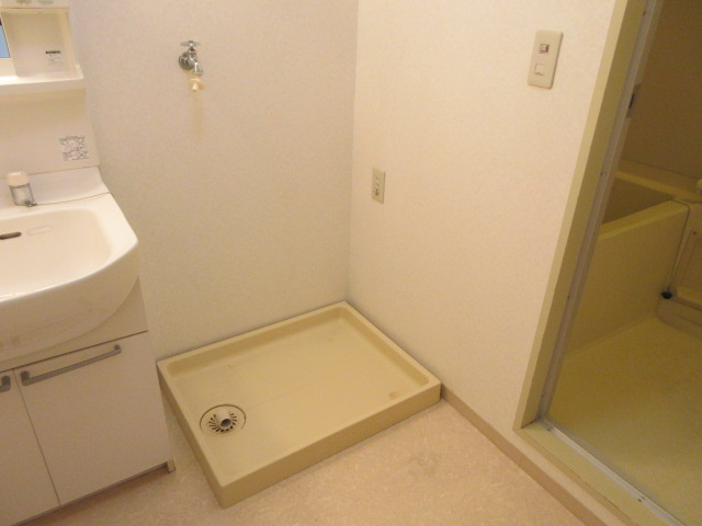 【洗面所】 | 西川ハイツ | 室内洗濯機置場