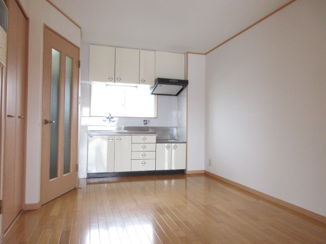 【居間・リビング】 | 西川ハイツ