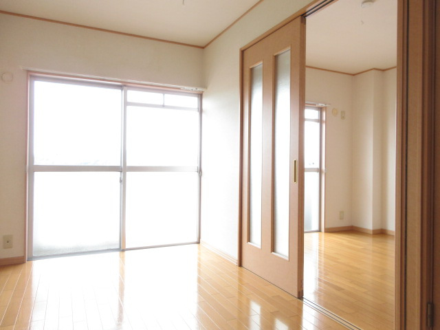 【洋室】 | 西川ハイツ