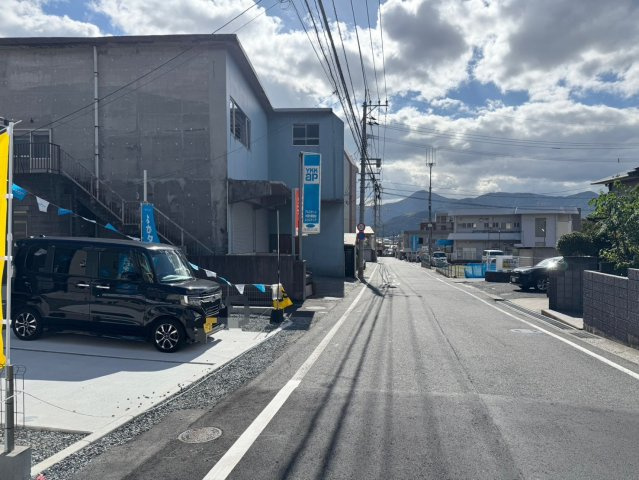 ーBloomーブルームー小倉南区葛原本町4丁目1期　【小倉南区　新築戸建て】の前面道路含む現地写真|近くに『いちかわ製パン』があります♪　【小倉南区　新築戸建て】