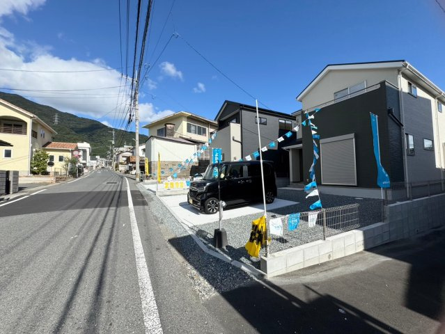 ーBloomーブルームー小倉南区葛原本町4丁目1期　【小倉南区　新築戸建て】の前面道路含む現地写真|閑静な緑豊かな住環境♪【小倉南区　新築戸建て】