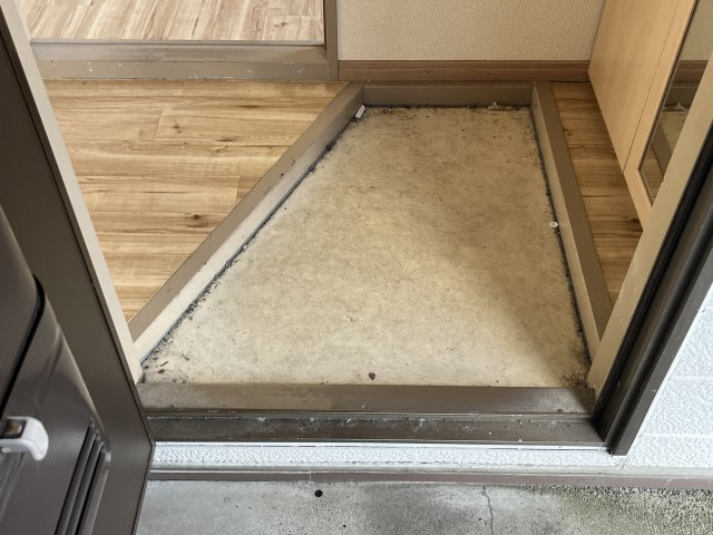 パレーシャル三木の玄関