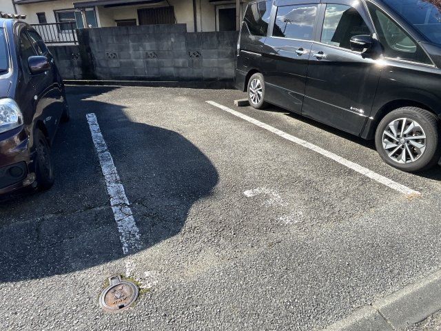 パレーシャル三木の駐車場