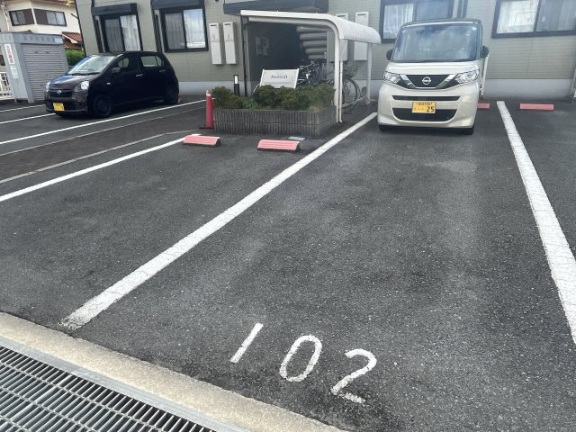 フォレスト21の駐車場