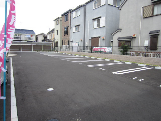 【駐車場】