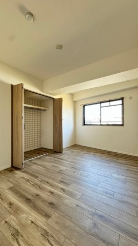 ソルディオ武庫之荘本町の寝室|洋室